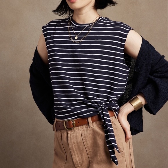 Banana Republic Tops - BANANA REPUBLIC Top Size S Cotton Slub Malibu Tee Navy Stripe Tie Resort